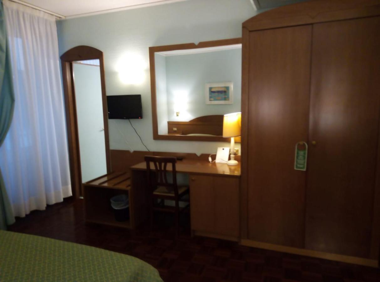 Hotel Arcadia Macerata Exterior foto