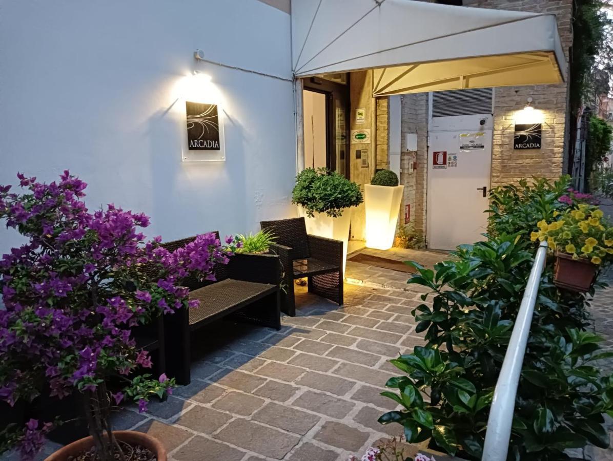 Hotel Arcadia Macerata Exterior foto