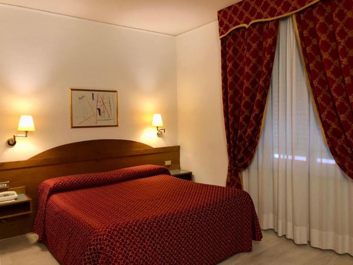 Hotel Arcadia Macerata Exterior foto