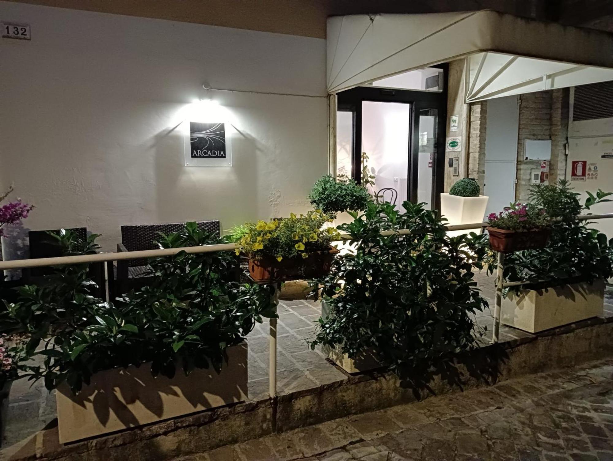 Hotel Arcadia Macerata Exterior foto