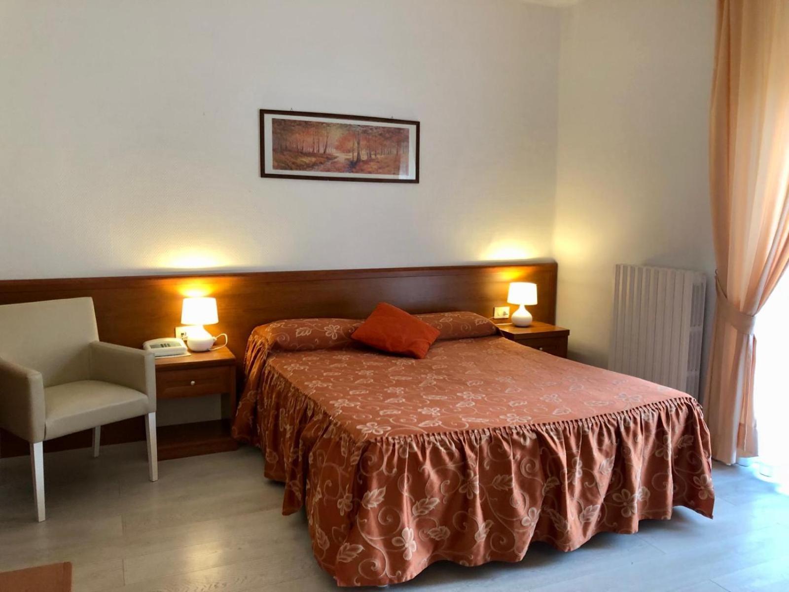 Hotel Arcadia Macerata Cameră foto